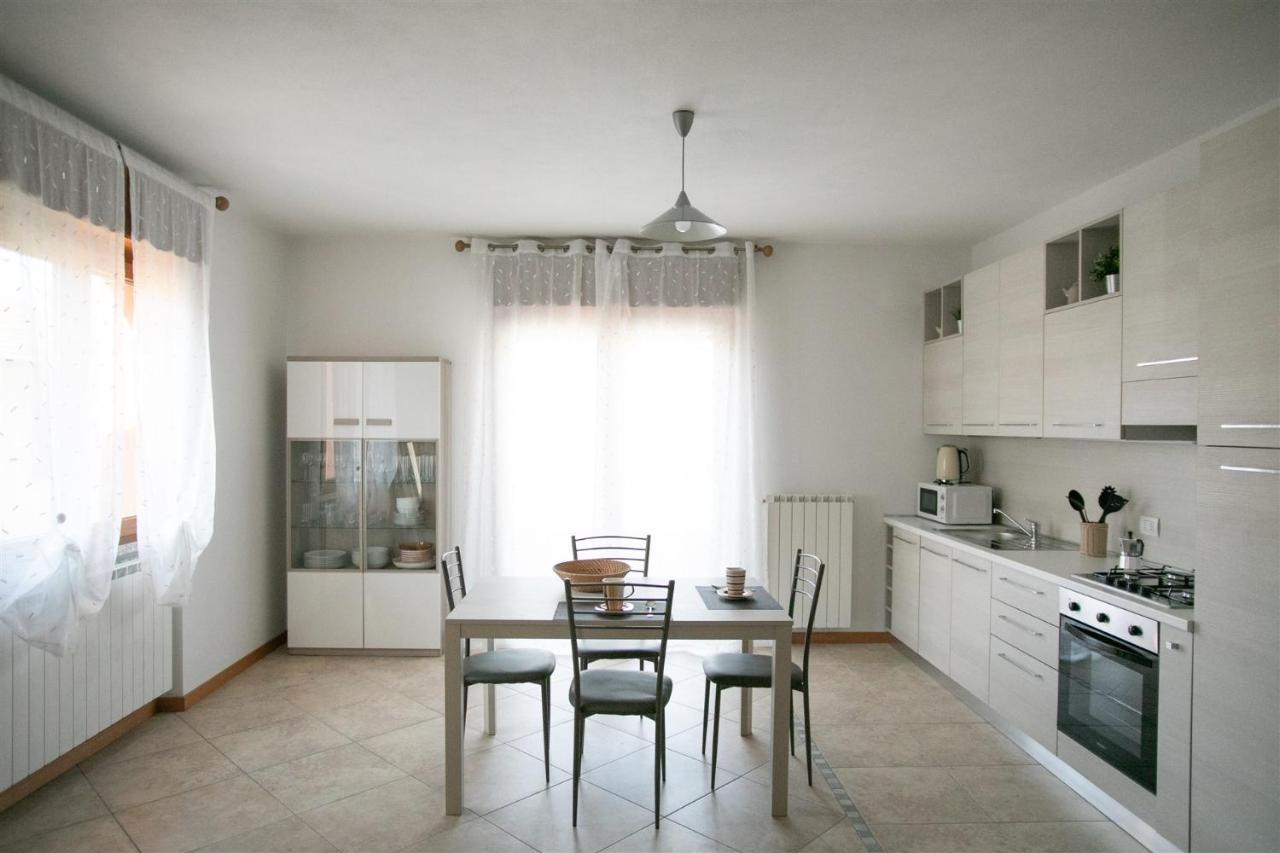 Iseolakerental - Appartamento Iris Solto Collina Eksteriør billede