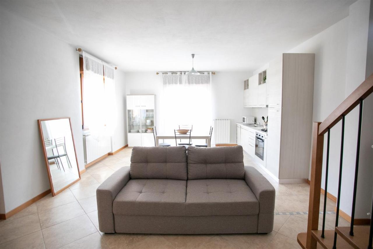 Iseolakerental - Appartamento Iris Solto Collina Eksteriør billede